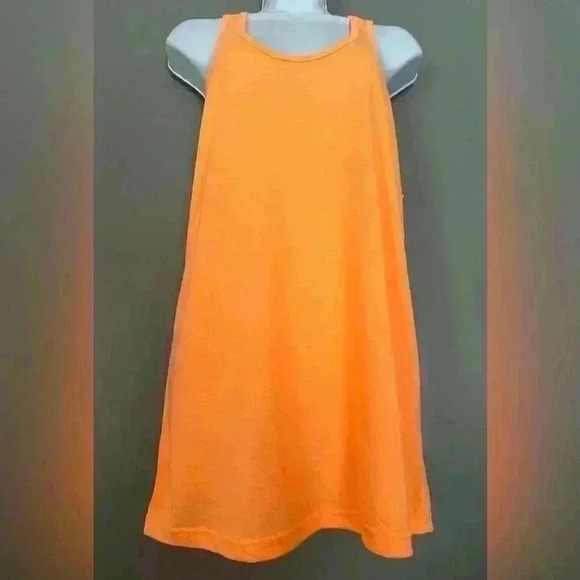 Marika Tek Orange Activewear Women's Top (168) - Picture 2 of 13